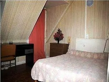Hotel De Nantes Paris 3*,
