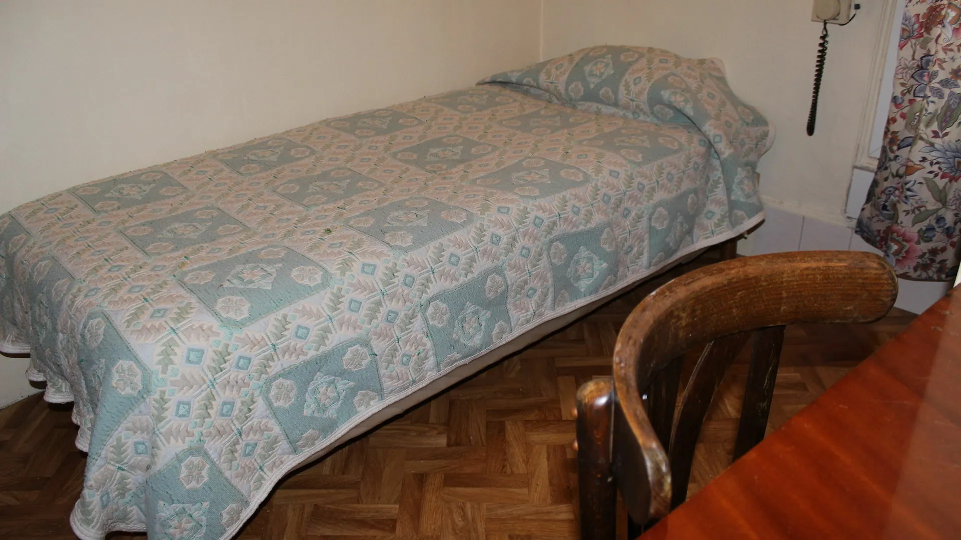 Hotel De Nantes Parigi 3*,
